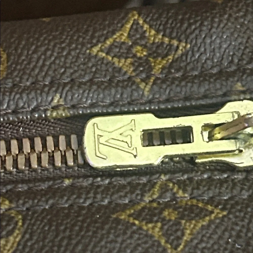 Sale!!! Louis Vuitton Brown and Tan Monogram Travel Bag